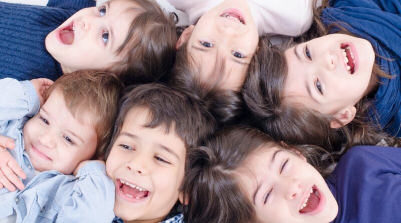 BIG FAMILIES – HOW MANY KIDS IS TOO MANY?